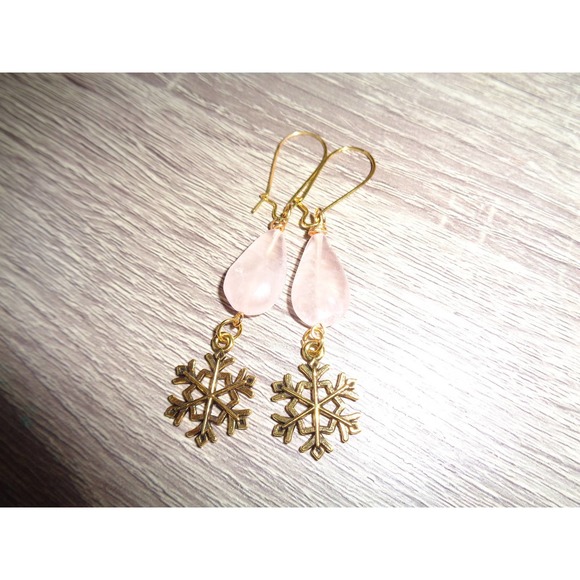 Snowflake Rose Quartz Teardrop earrings - Picture 4 of 5